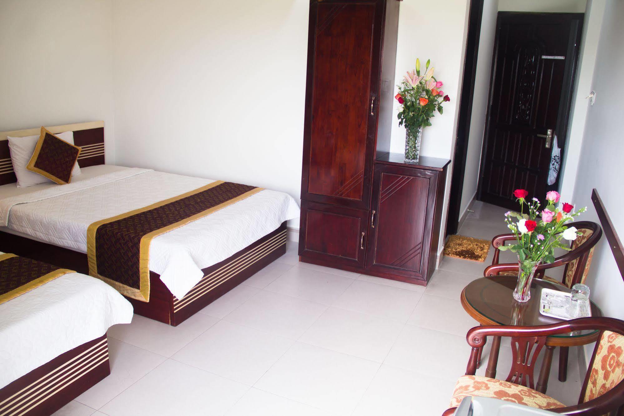 Vivyanne Hotel Da Nang Exterior photo