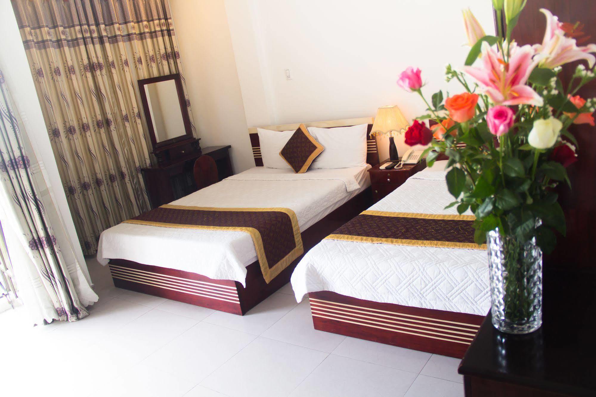 Vivyanne Hotel Da Nang Exterior photo