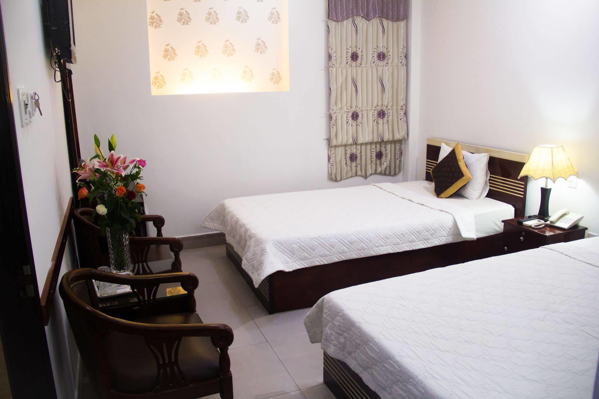 Vivyanne Hotel Da Nang Exterior photo