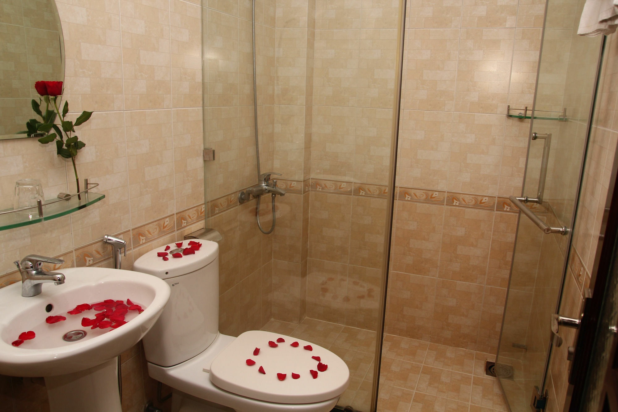 Vivyanne Hotel Da Nang Exterior photo